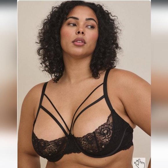 Lightly Lined Strappy Underwire Half Cup Bra - Picture 3 of 6